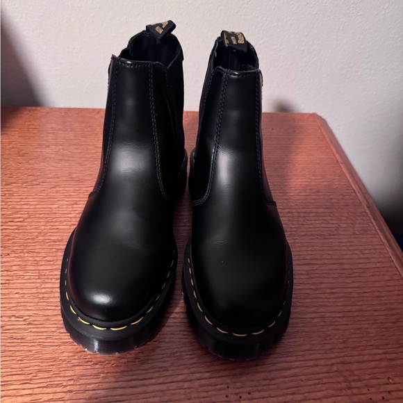 NWOT- Dr. Martens Airwair Black Ankle Boots - Picture 1 of 6